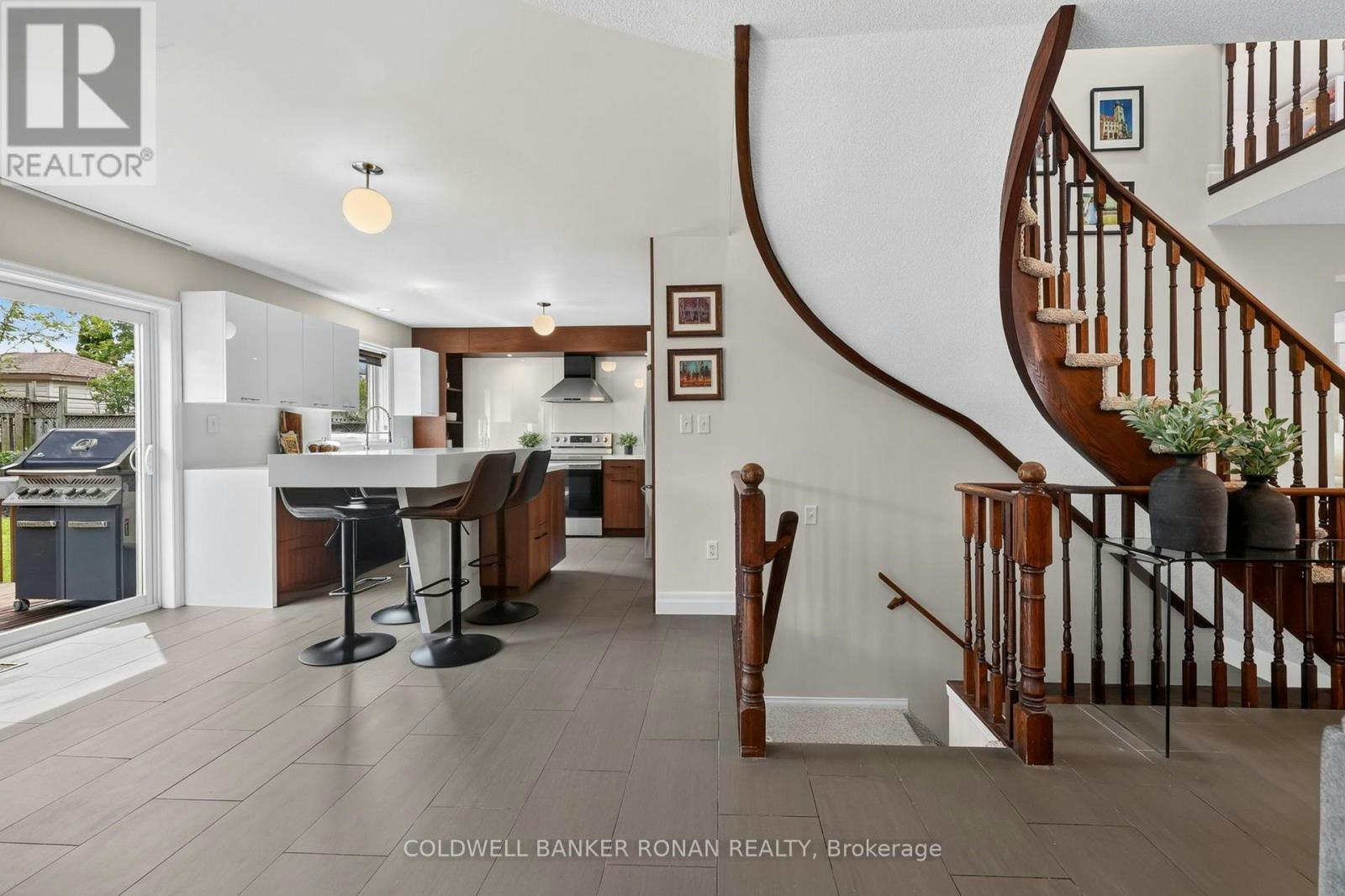 35 Farmstead Crescent, Barrie, ON, L4N 8S2 - 35