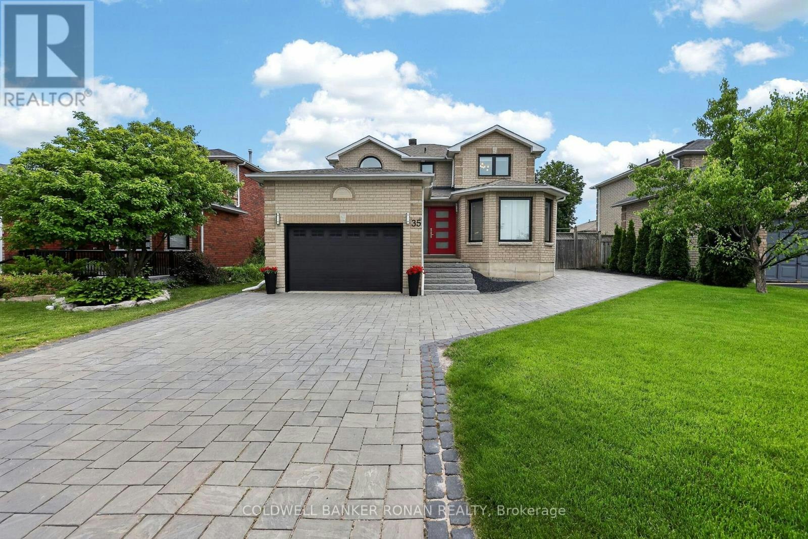 35 Farmstead Crescent, Barrie, ON, L4N 8S2 - 2