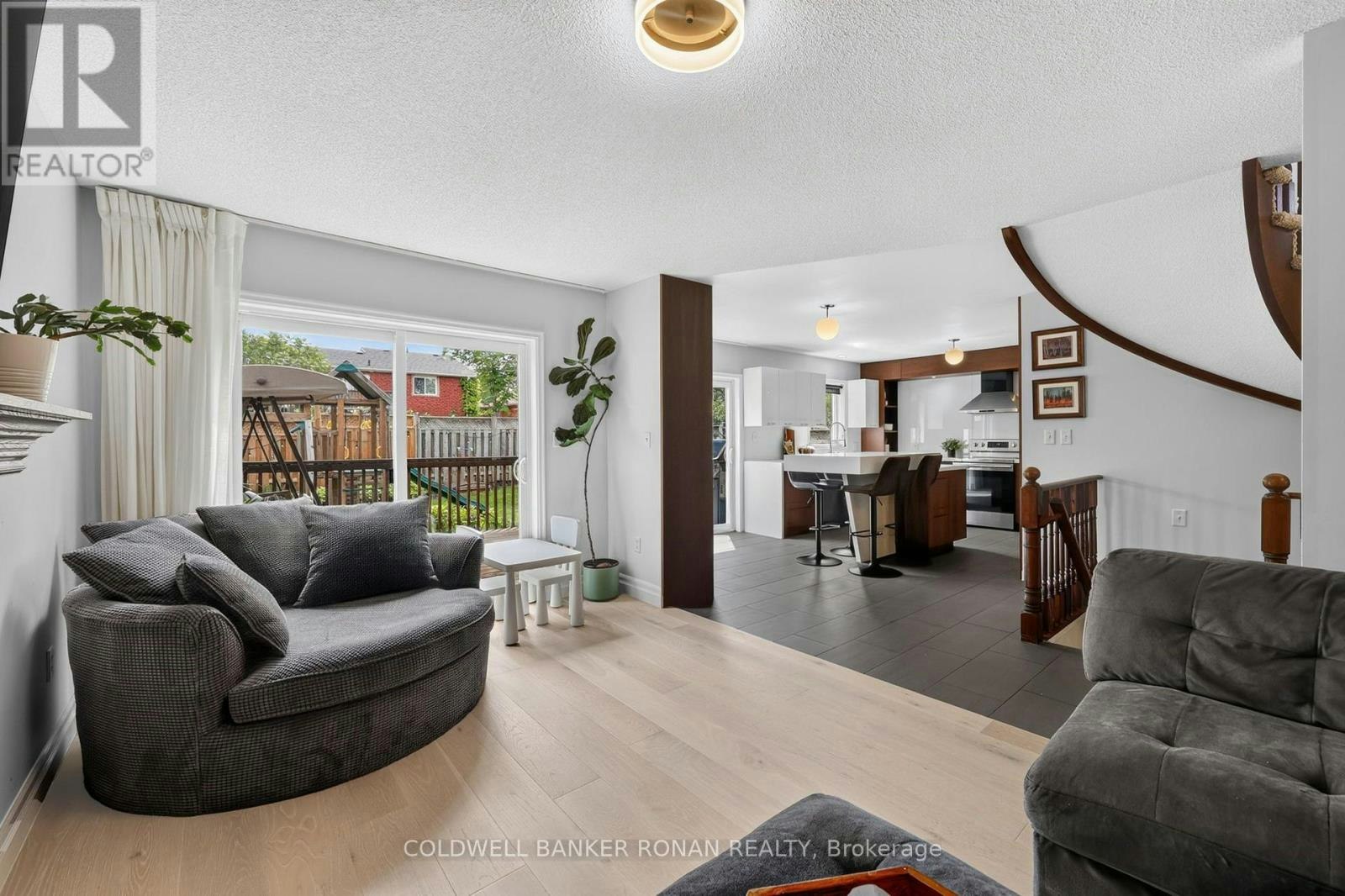 35 Farmstead Crescent, Barrie, ON, L4N 8S2 - 16