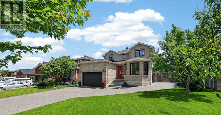 35 Farmstead Crescent, Barrie, ON, L4N 8S2
