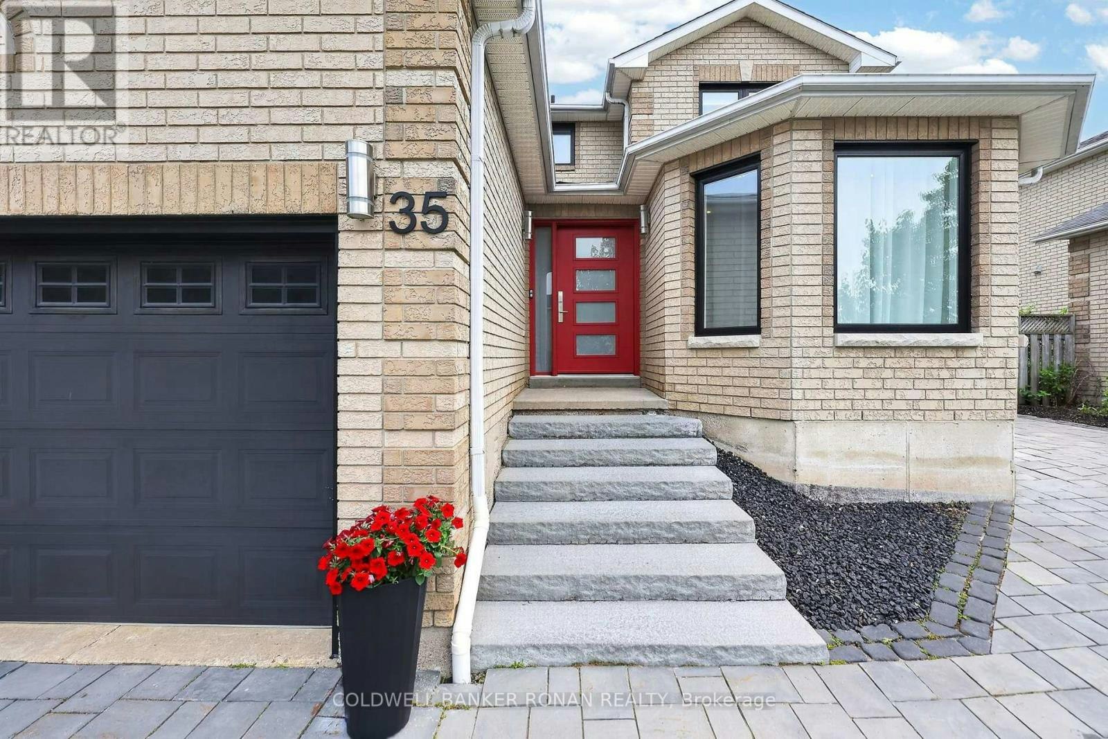 35 Farmstead Crescent, Barrie, ON, L4N 8S2 - 4