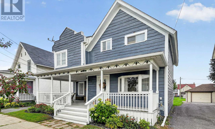 427 Water Street W