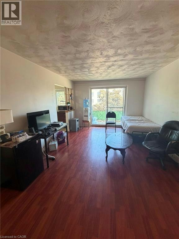 1-449 Hazel Street, Waterloo, ON, N2L 3P7 - 4