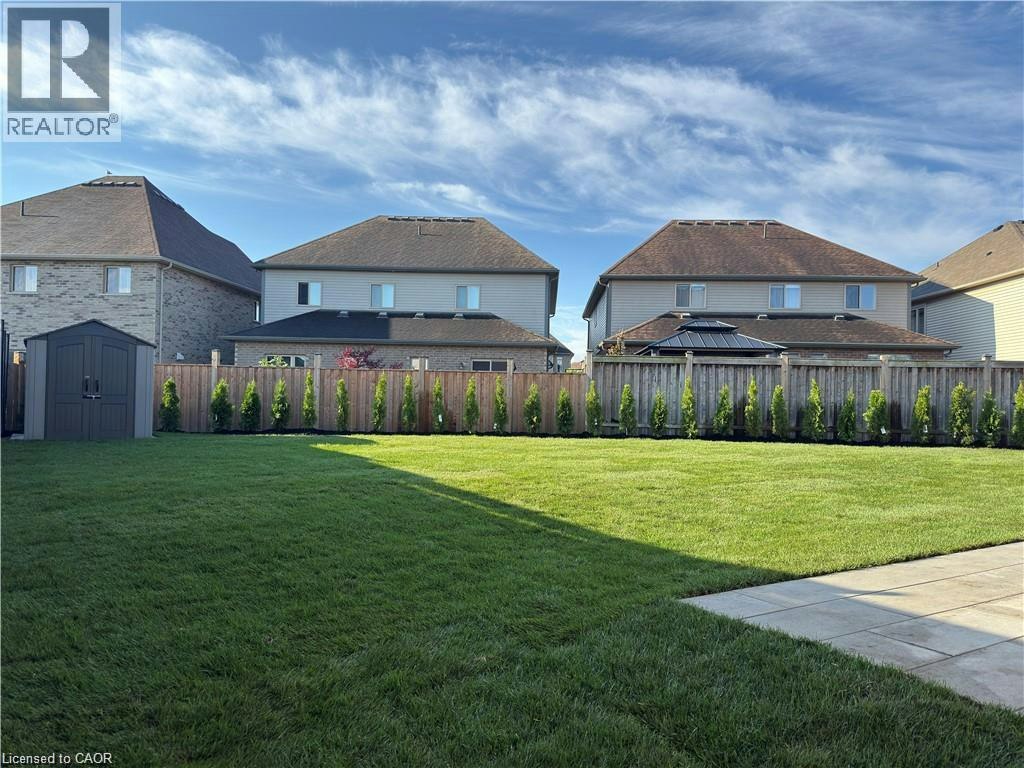 923 Eaglecrest Court, Kitchener, ON, N2K 0B8 - 43