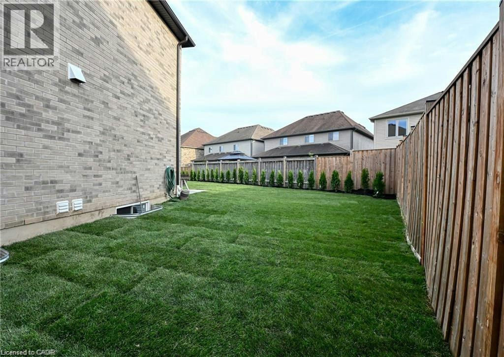 923 Eaglecrest Court, Kitchener, ON, N2K 0B8 - 46