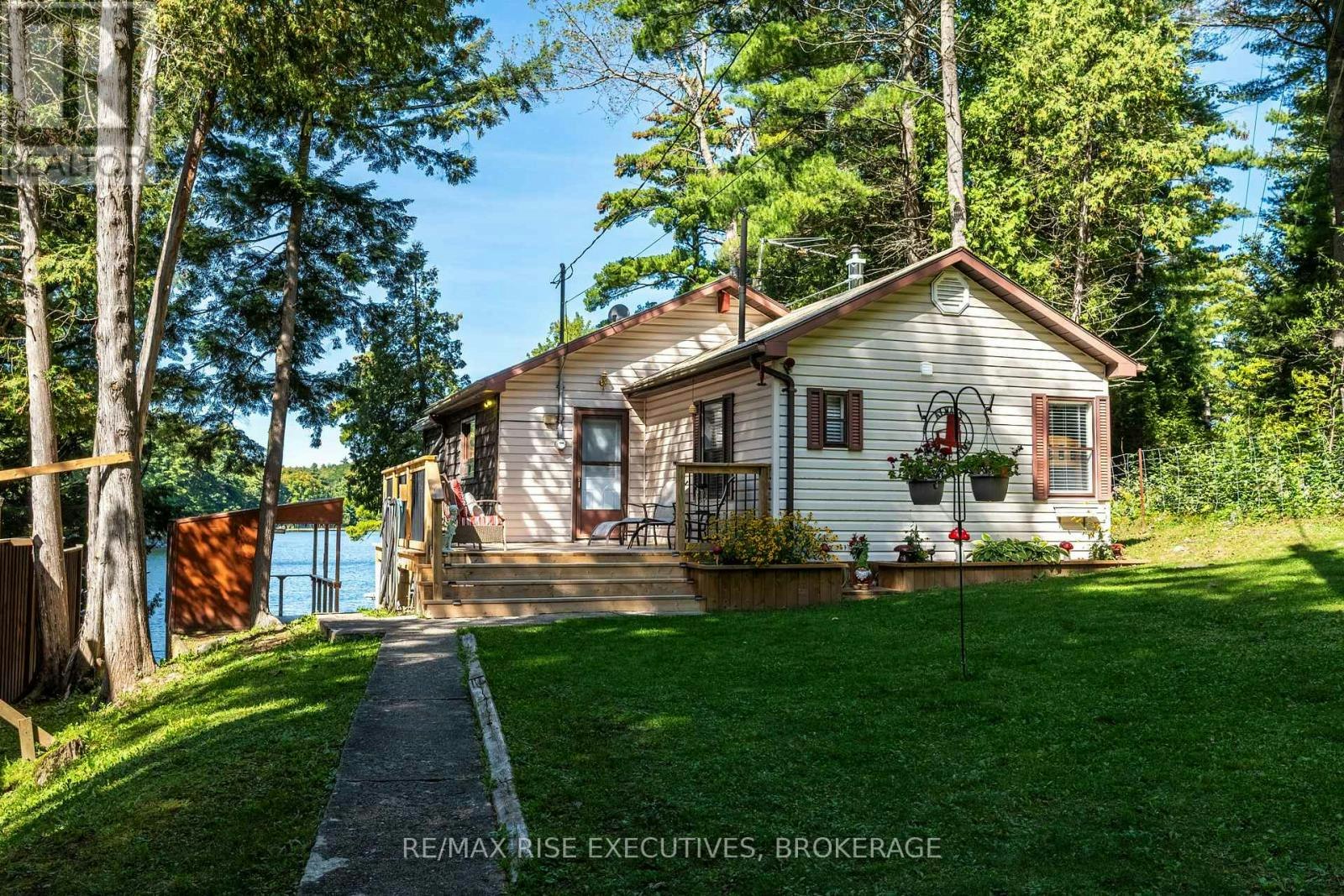 1123 Willys Lane, South Frontenac, ON, K0H 1W0