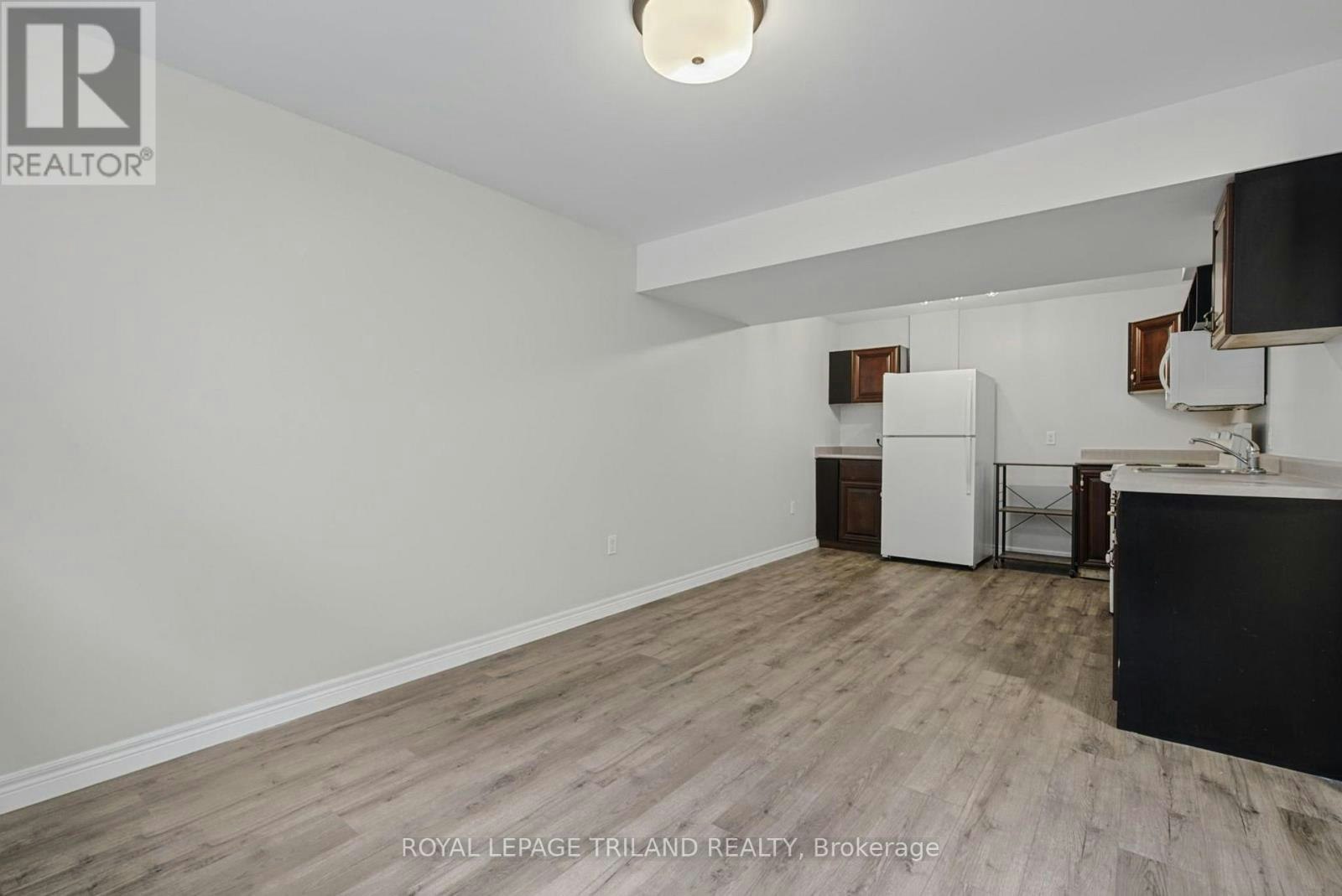 LOWER-4 Emery Street W, London, ON, N6J 1P9 - 9