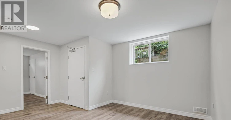 LOWER-4 Emery Street W, London, ON, N6J 1P9 - 12