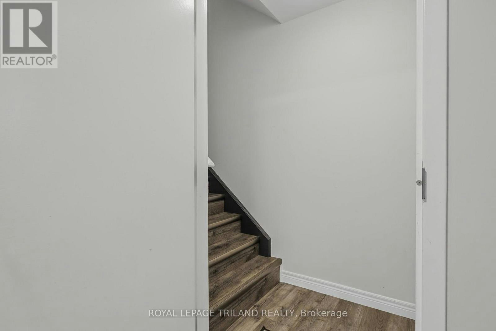 LOWER-4 Emery Street W, London, ON, N6J 1P9 - 4