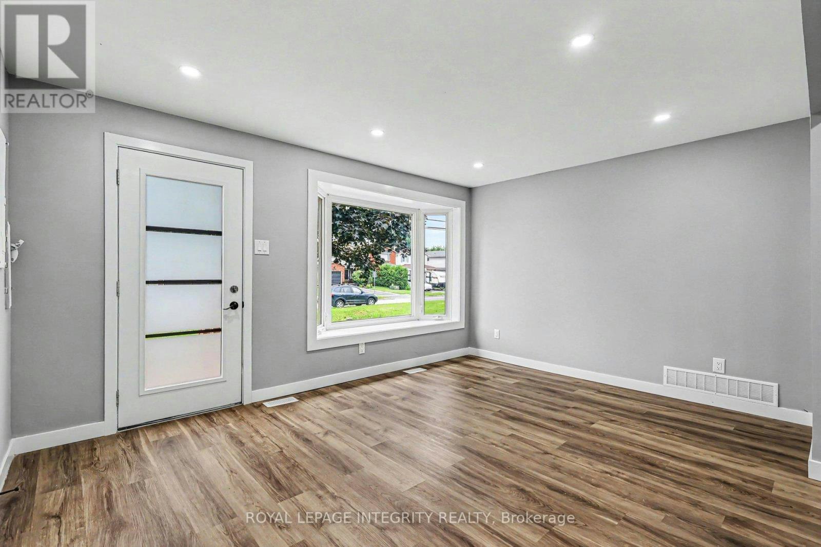 1-1936 Belcourt Boulevard, Ottawa, ON, K1C 1M5 - 5