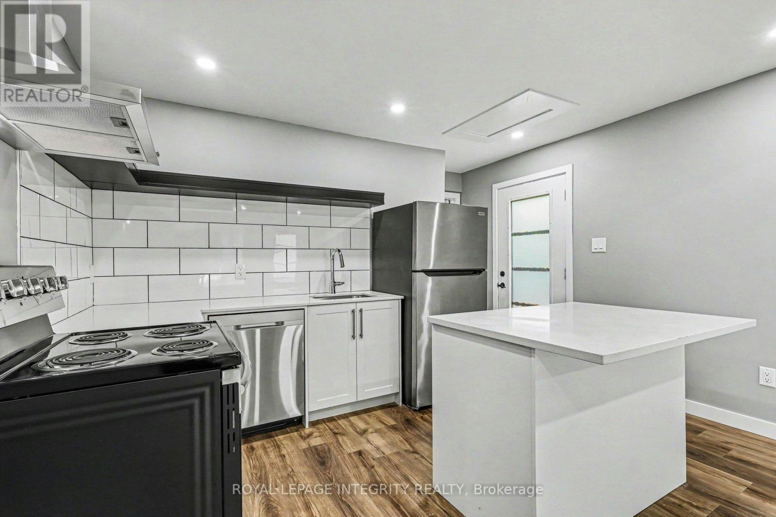 1-1936 Belcourt Boulevard, Ottawa, ON, K1C 1M5 - 9