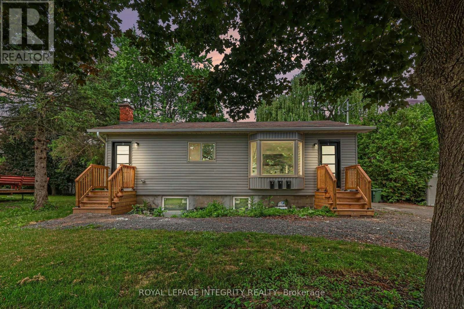 1-1936 Belcourt Boulevard, Ottawa, ON, K1C 1M5 - 3