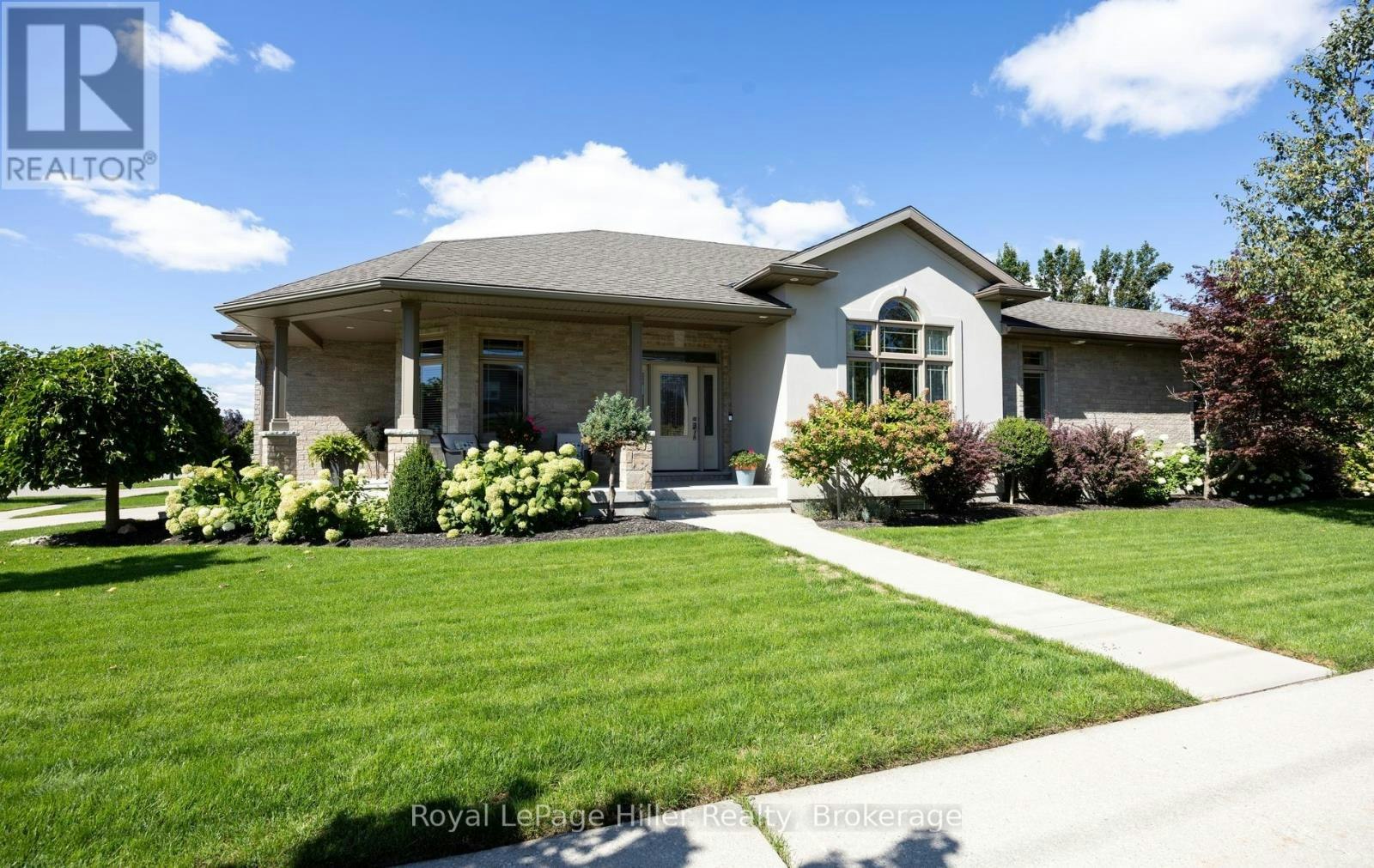 2 Findlay Place, Stratford, ON, N5A 0A7