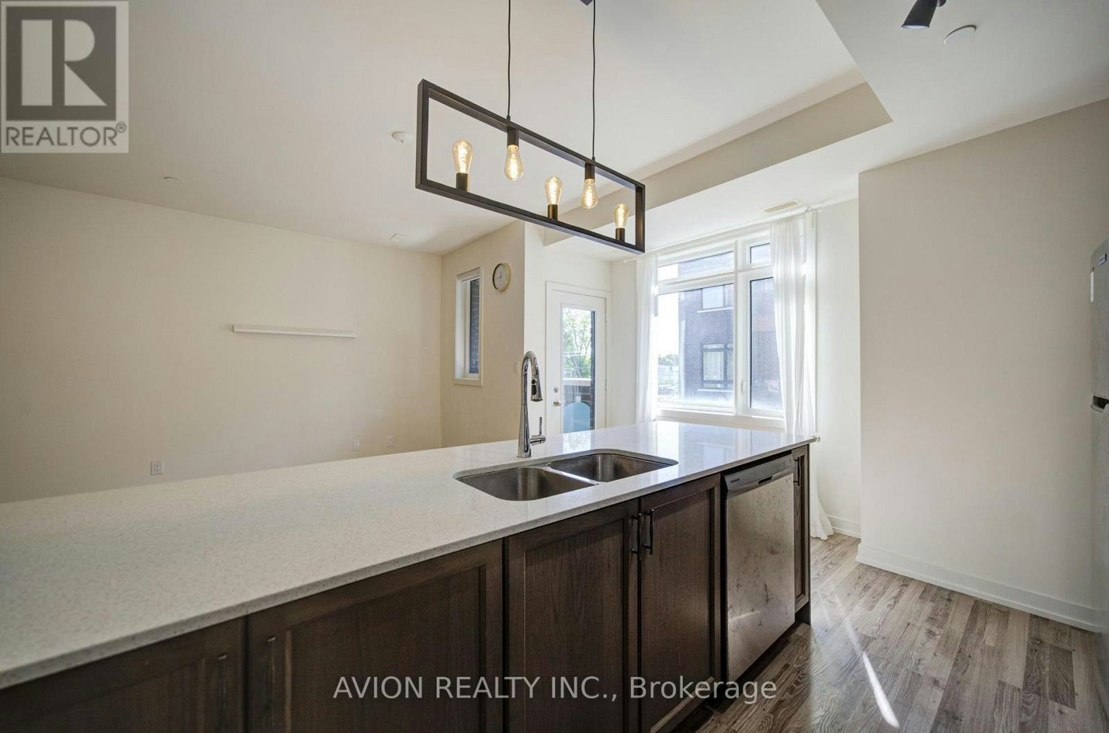 83-370 Red Maple Road, Richmond Hill, ON, L4C 5T4 - 10