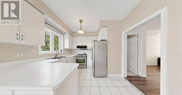 246 Farmstead Road, Richmond Hill, ON, L4S 2J8 - 4