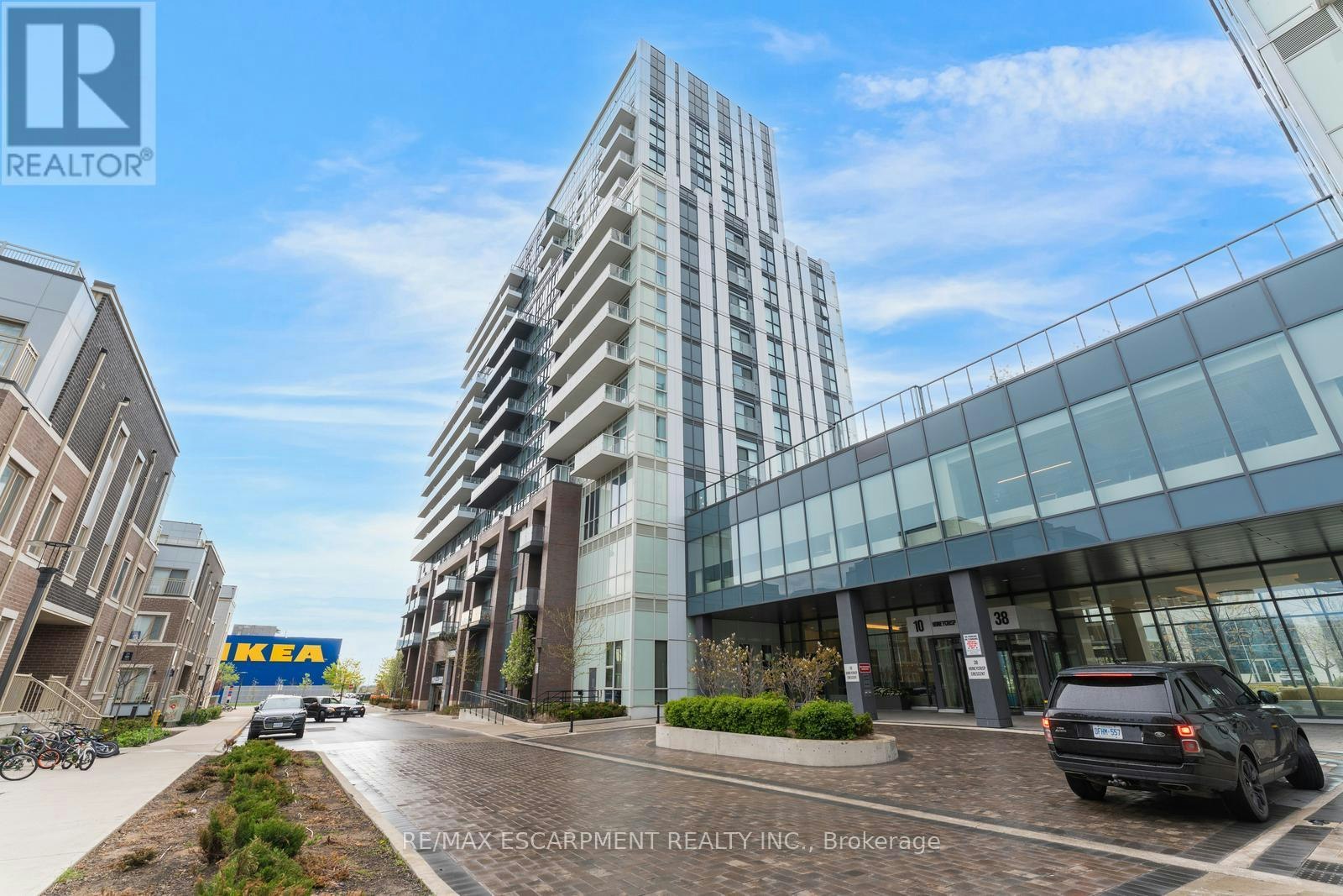 1120-10 Honeycrisp Crescent, Vaughan, ON, L4K 0M7