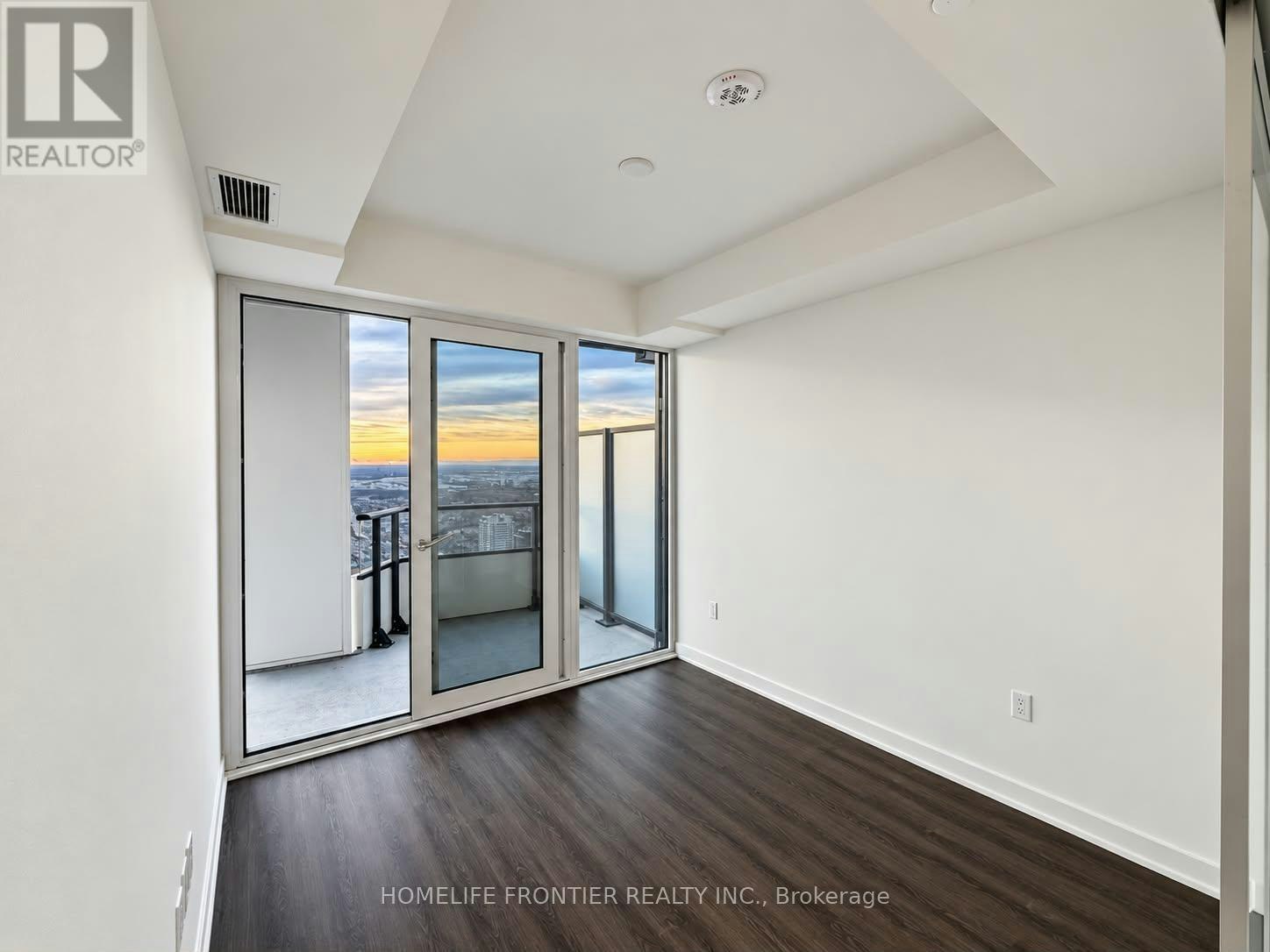7303-448 Burnhamthorpe Road W, Mississauga, ON, L5B 0R4 - 5