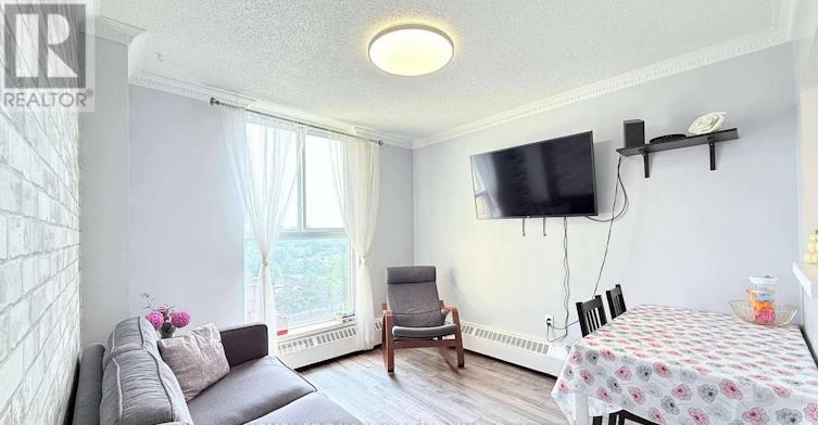909-4645 Jane Street, Toronto, ON, M3N 2K9 - 5