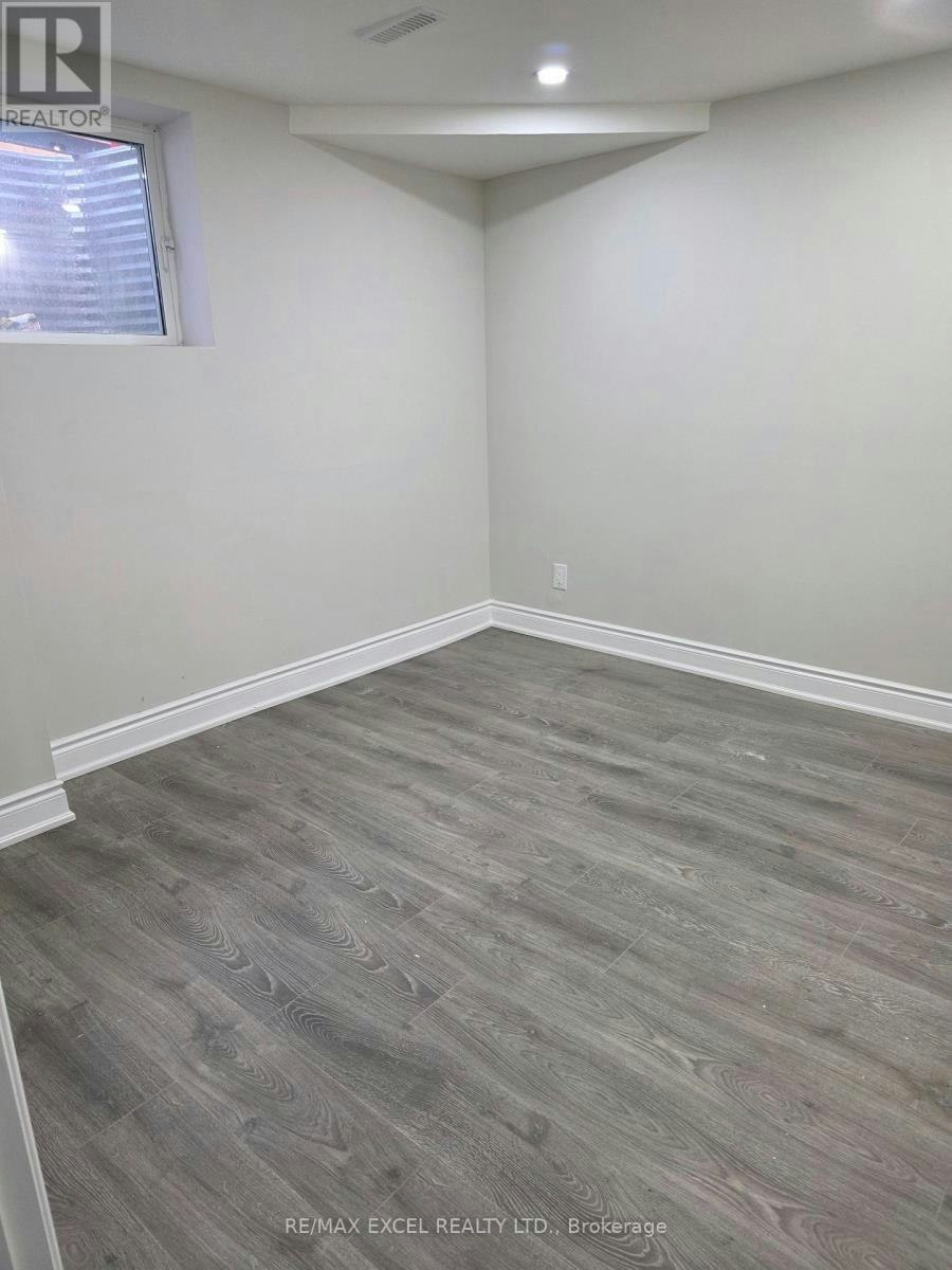 LOWER FLOOR-420 Winfield Terrace, Mississauga, ON, L5R 1P2
