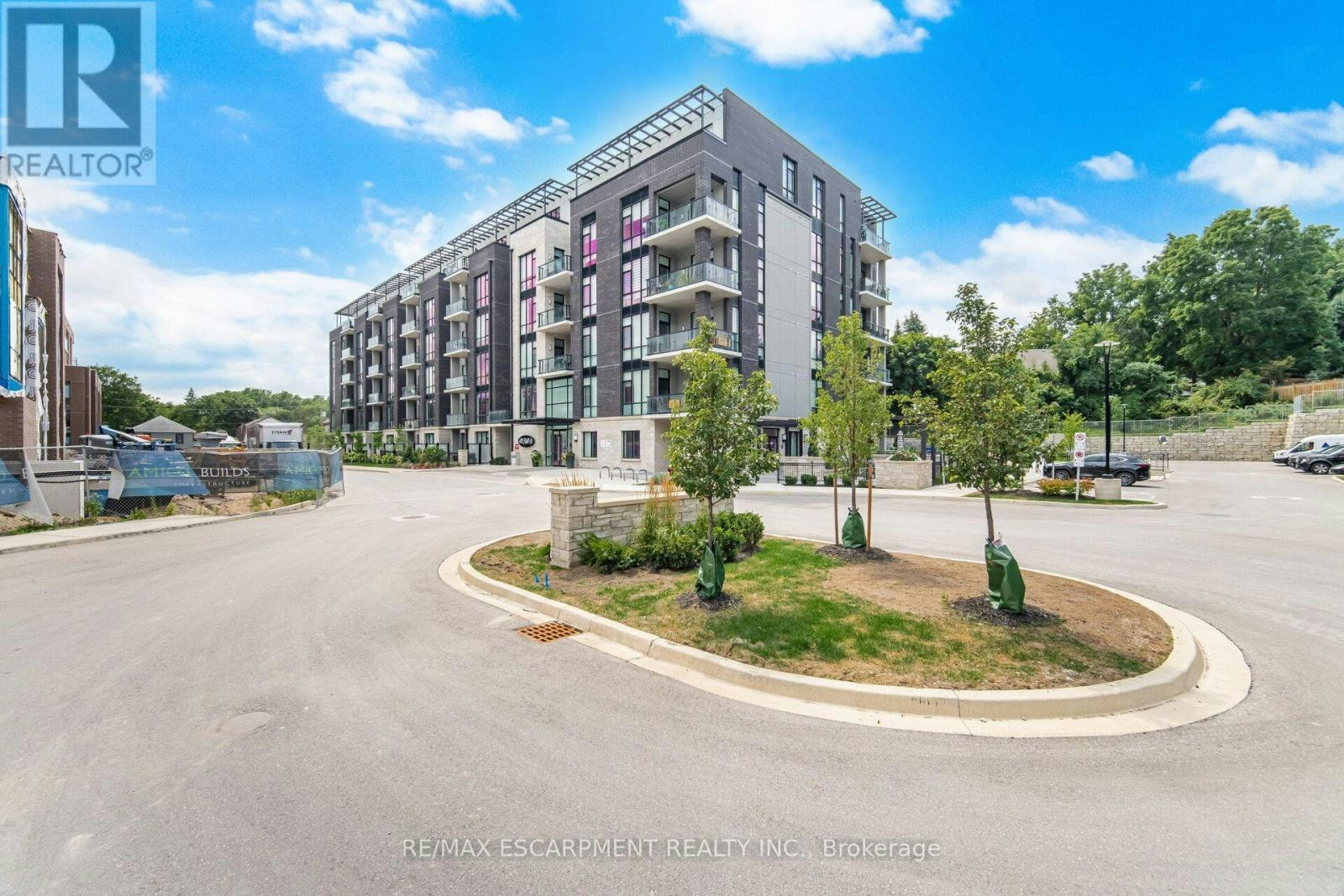 210-42 Mill Street, Halton Hills, ON, L7G 0P9 - 2