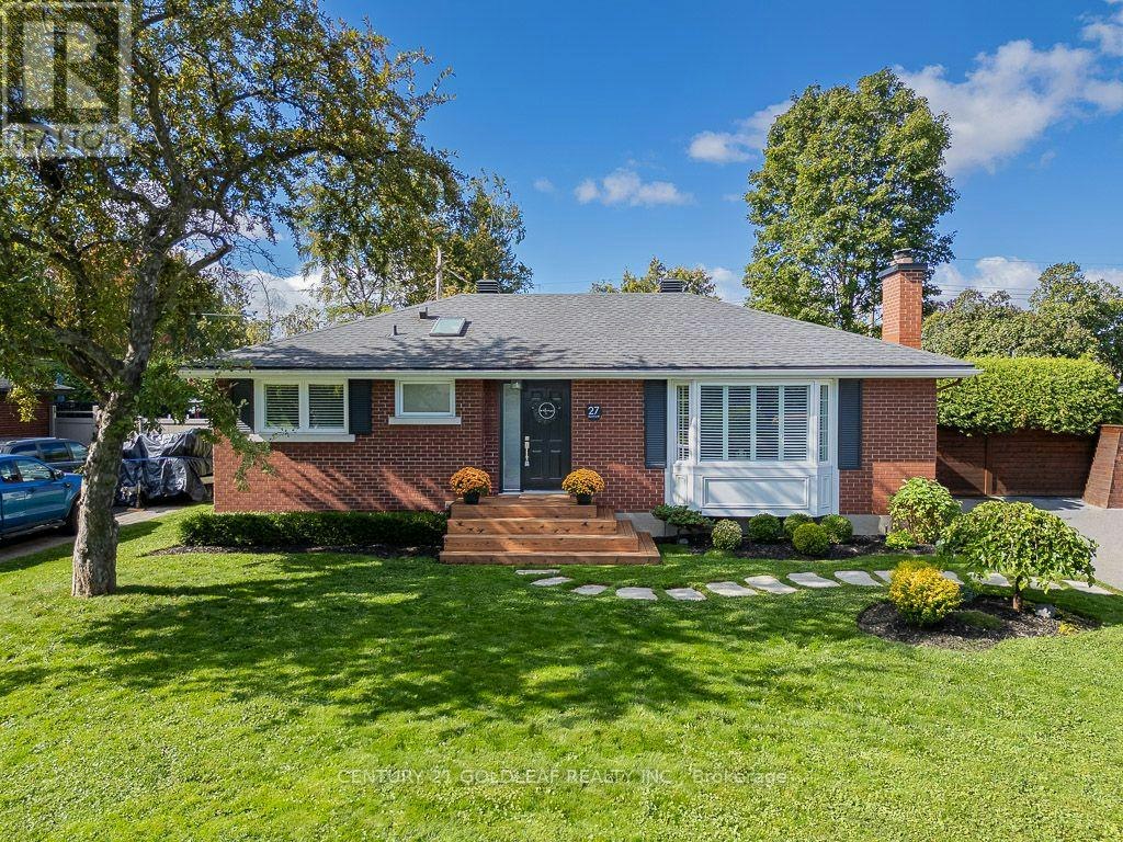 27 Roundhay Drive, Ottawa, ON, K2G 1B6