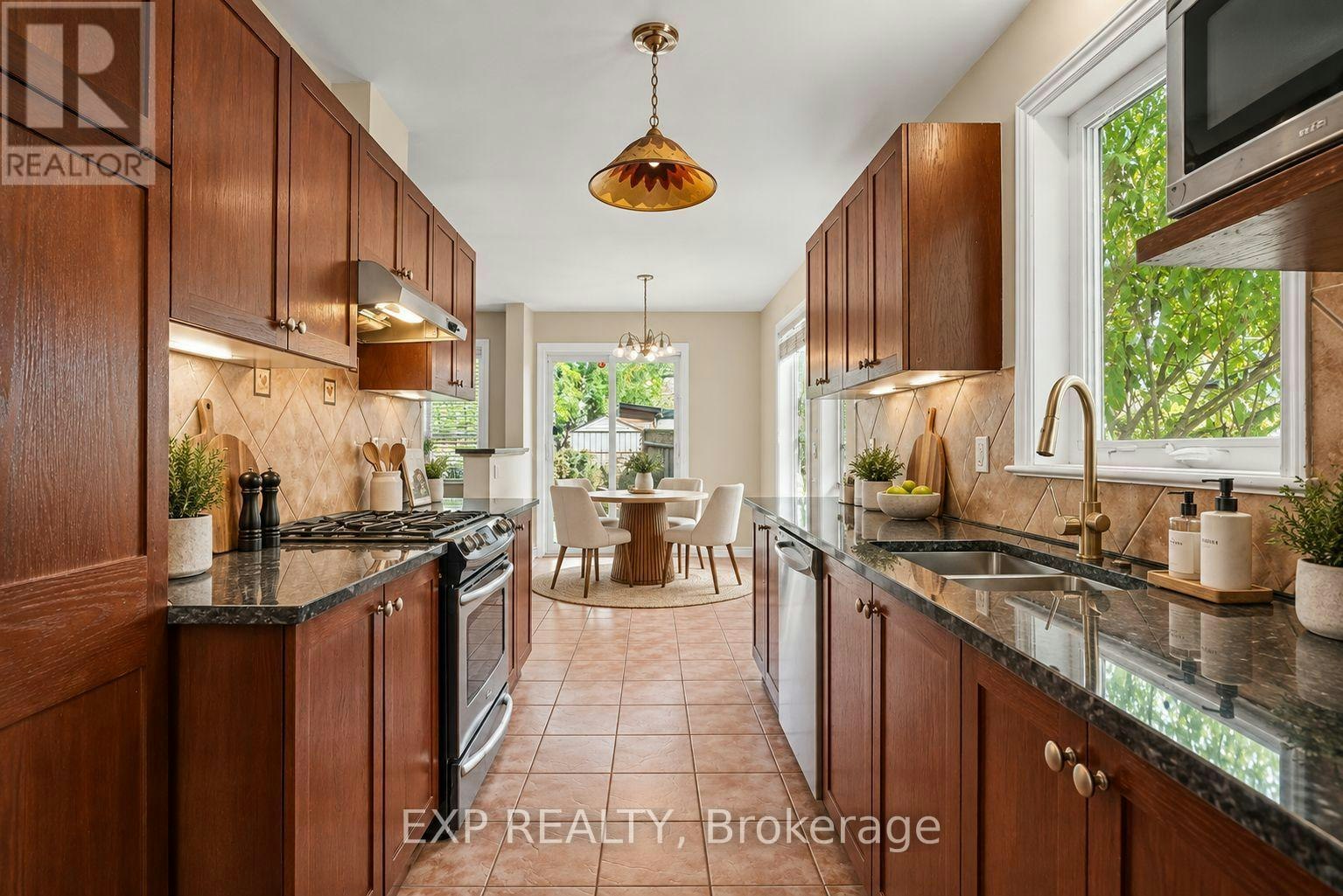 4077 Kelly Farm Drive, Ottawa, ON, K1T 4J3 - 12
