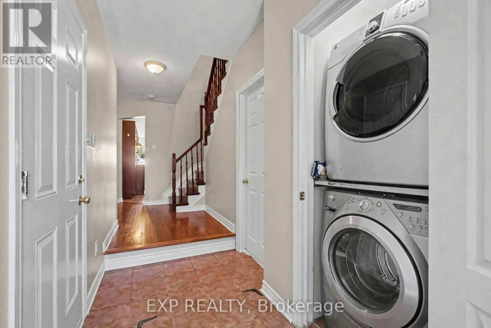 4077 Kelly Farm Drive, Ottawa, ON, K1T 4J3 - 5