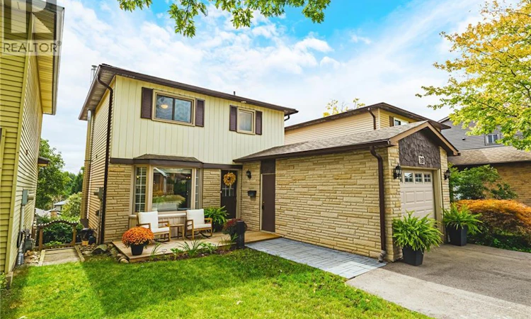 19 Hillsdale Court