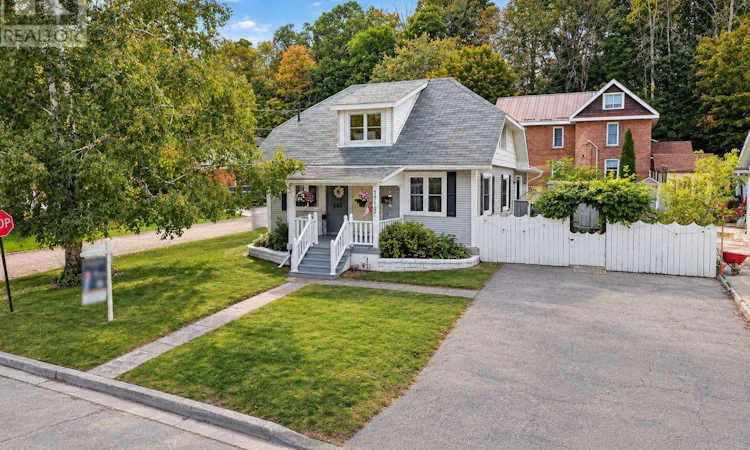 1712 5th Avenue W