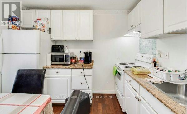 UPPER-2538 Weston Road, Toronto, ON, M9N 2A6 - 10