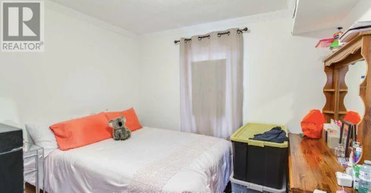 UPPER-2538 Weston Road, Toronto, ON, M9N 2A6 - 13