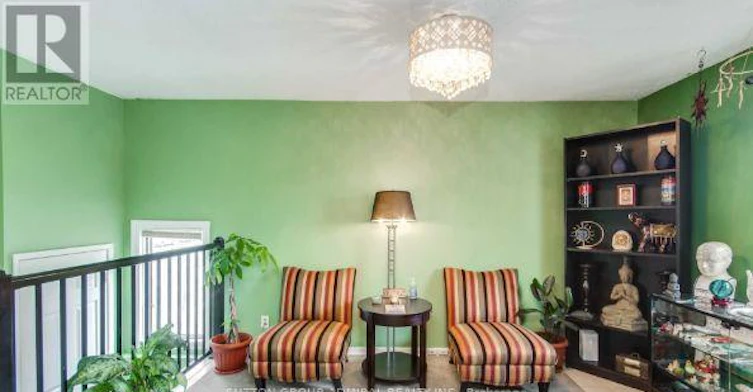 UPPER-2538 Weston Road, Toronto, ON, M9N 2A6 - 9
