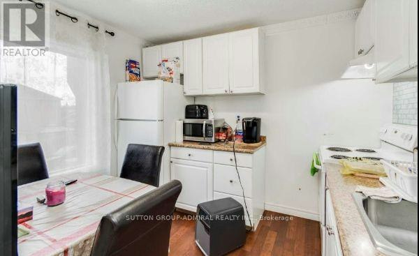UPPER-2538 Weston Road, Toronto, ON, M9N 2A6 - 3