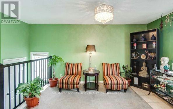 UPPER-2538 Weston Road, Toronto, ON, M9N 2A6 - 8