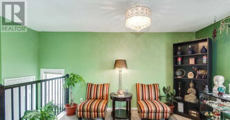UPPER-2538 Weston Road, Toronto, ON, M9N 2A6 - 8