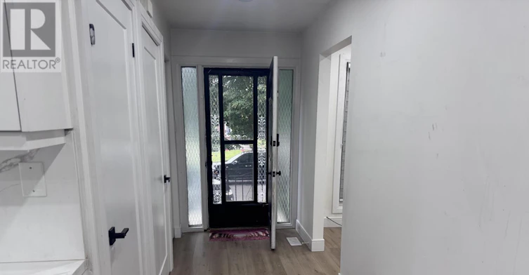 MAIN-3139 Secord Place, Niagara Falls, ON, L2J 3K5 - 3