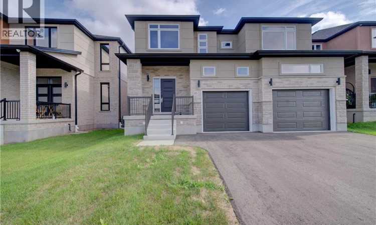 10 Munn Crescent