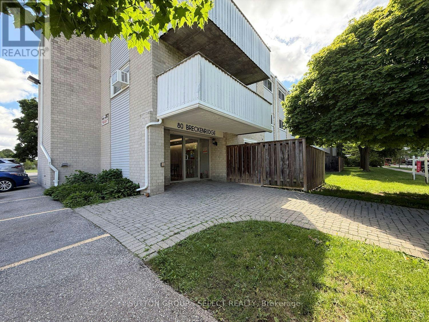 203-80 Breckenridge Drive, Kitchener, ON, N2B 2N9