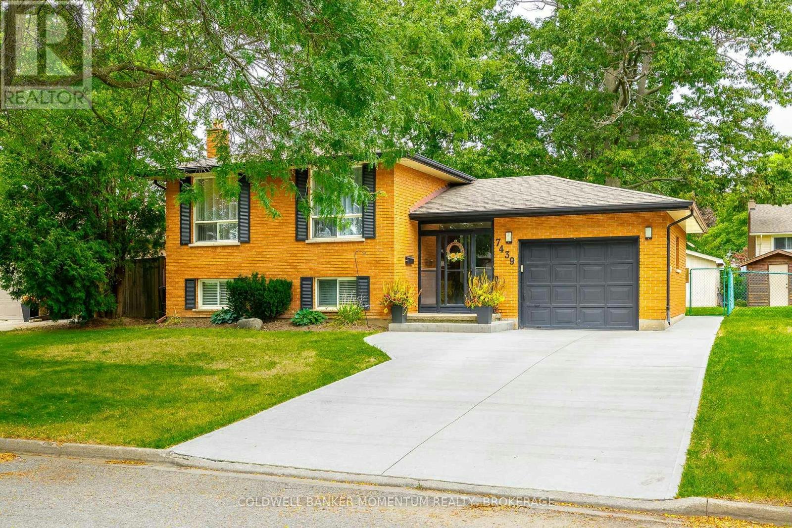 7439 Nasrullah Crescent, Niagara Falls, ON, L2H 2M4