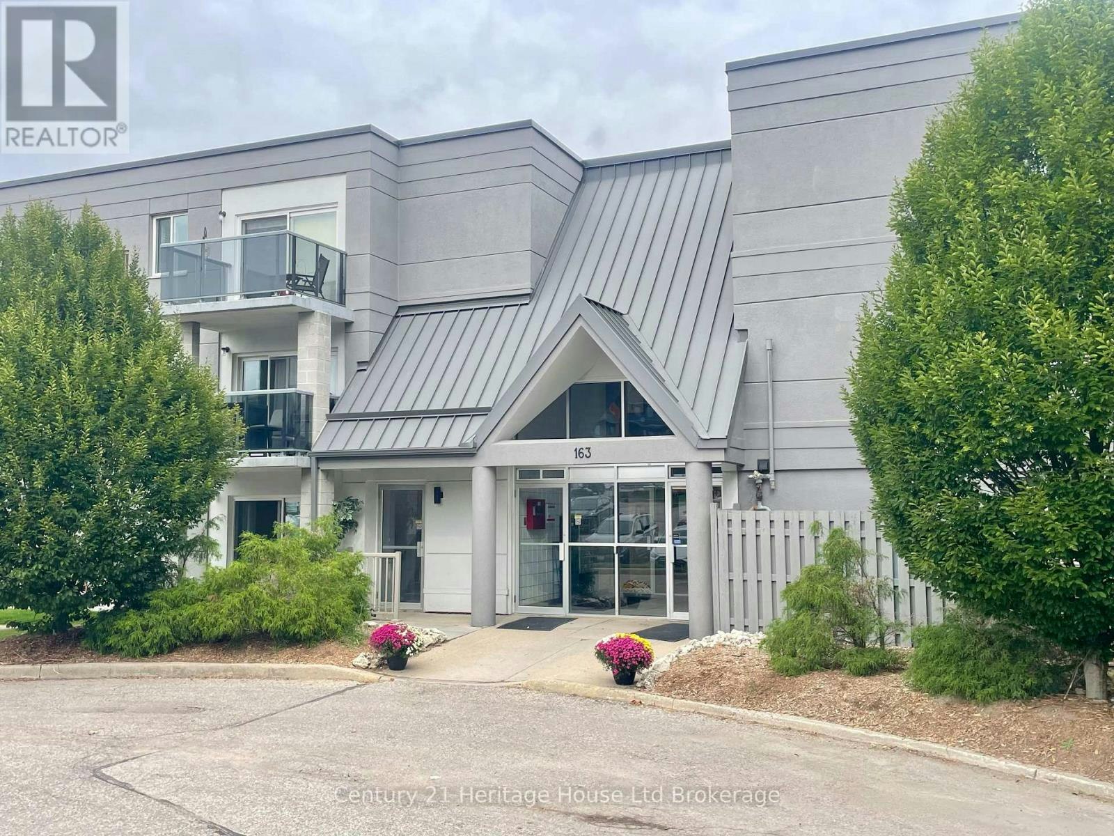 202-163 Ferguson Avenue, Woodstock, ON, N4V 1A6