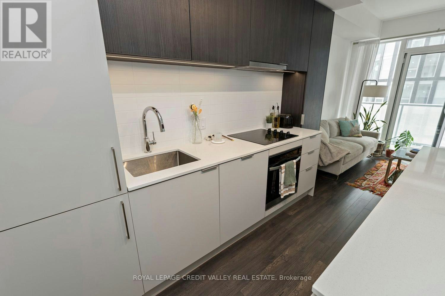 2710-89 Church Street, Toronto, ON, M5C 0B7 - 8