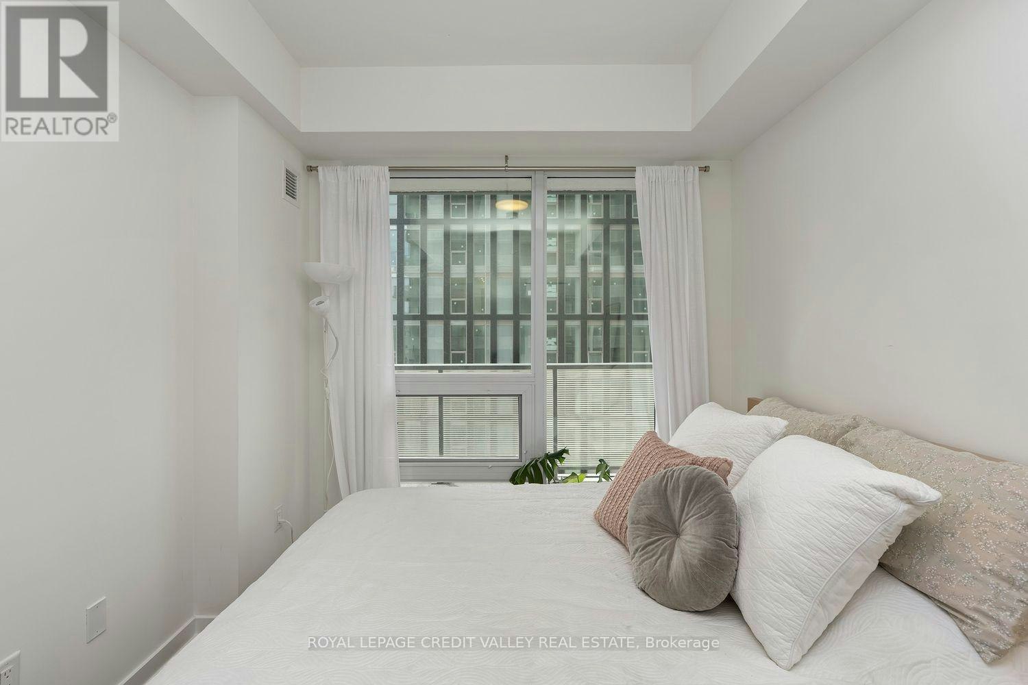 2710-89 Church Street, Toronto, ON, M5C 0B7 - 17