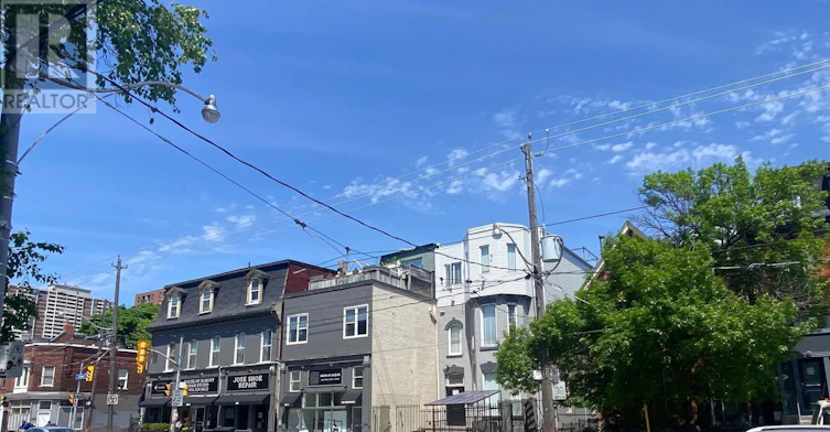 107-206 Carlton Street, Toronto, ON, M5A 2L1