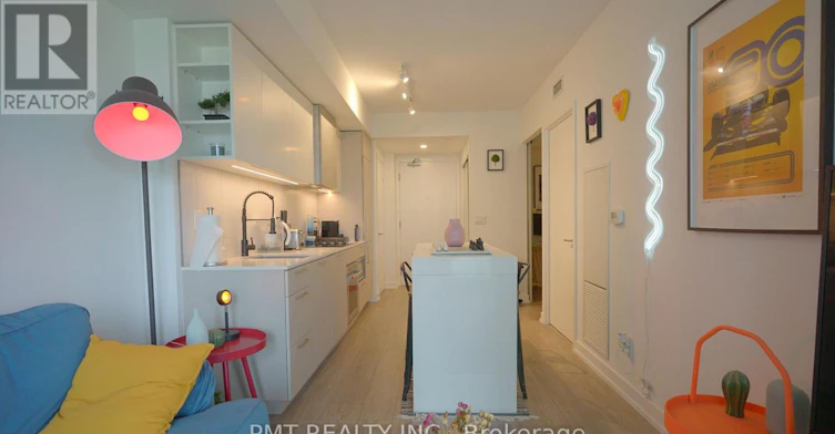 1521-19 Western Battery Road, Toronto, ON, M6K 3S4 - 3