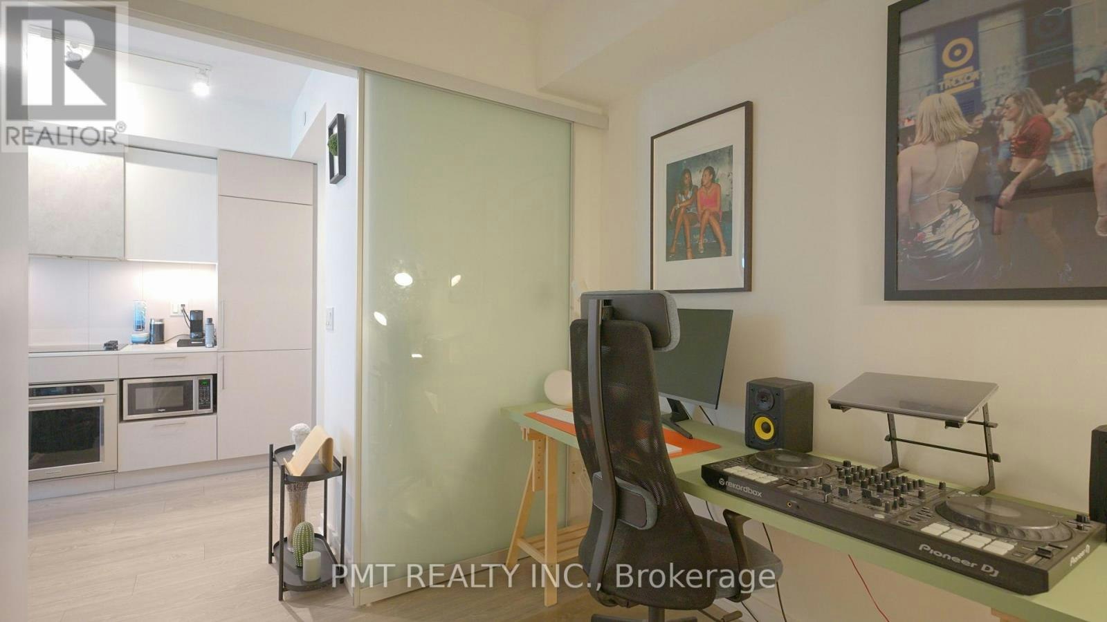 1521-19 Western Battery Road, Toronto, ON, M6K 3S4 - 14