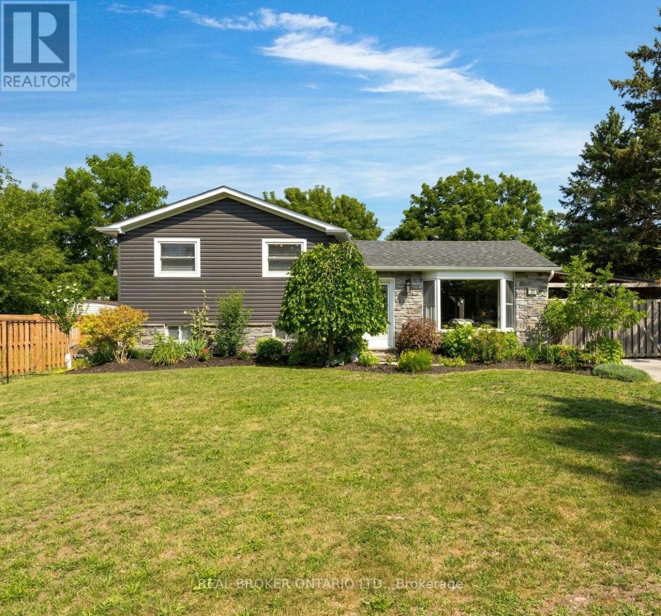 213 Centre Street, Essa, ON, L0M 1B0