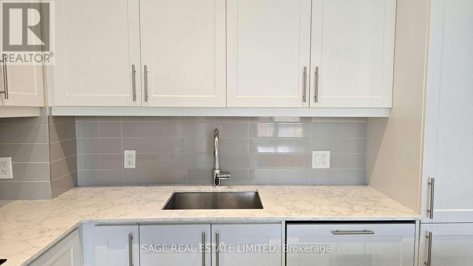 111-9085 Jane Street, Vaughan, ON, L4K 0L8 - 10