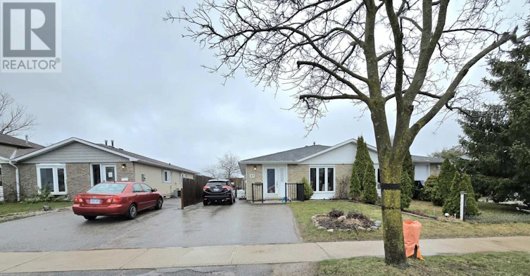 MAIN-27 Browning Trail, Barrie, ON, L4N 5A5