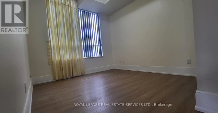 2109-330 Burnhamthorpe Road W, Mississauga, ON, L5B 0E1 - 10