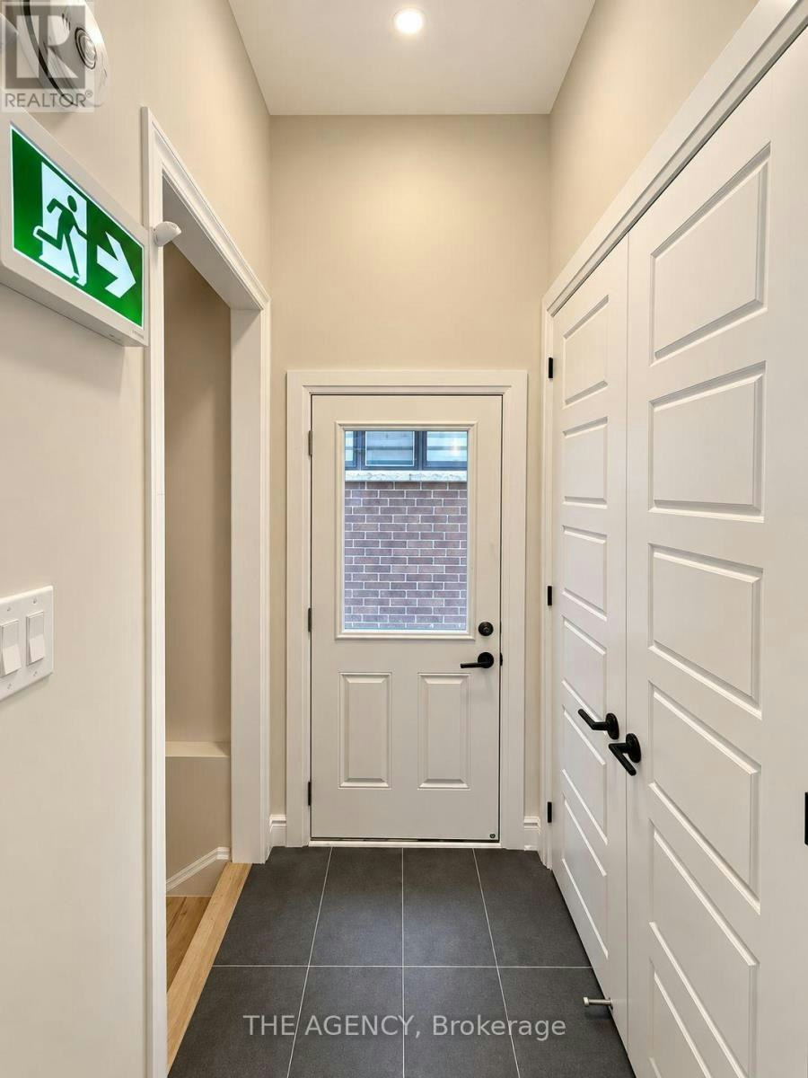 1250 Stirling Todd Terrace, Milton, ON, L9E 2E5 - 4
